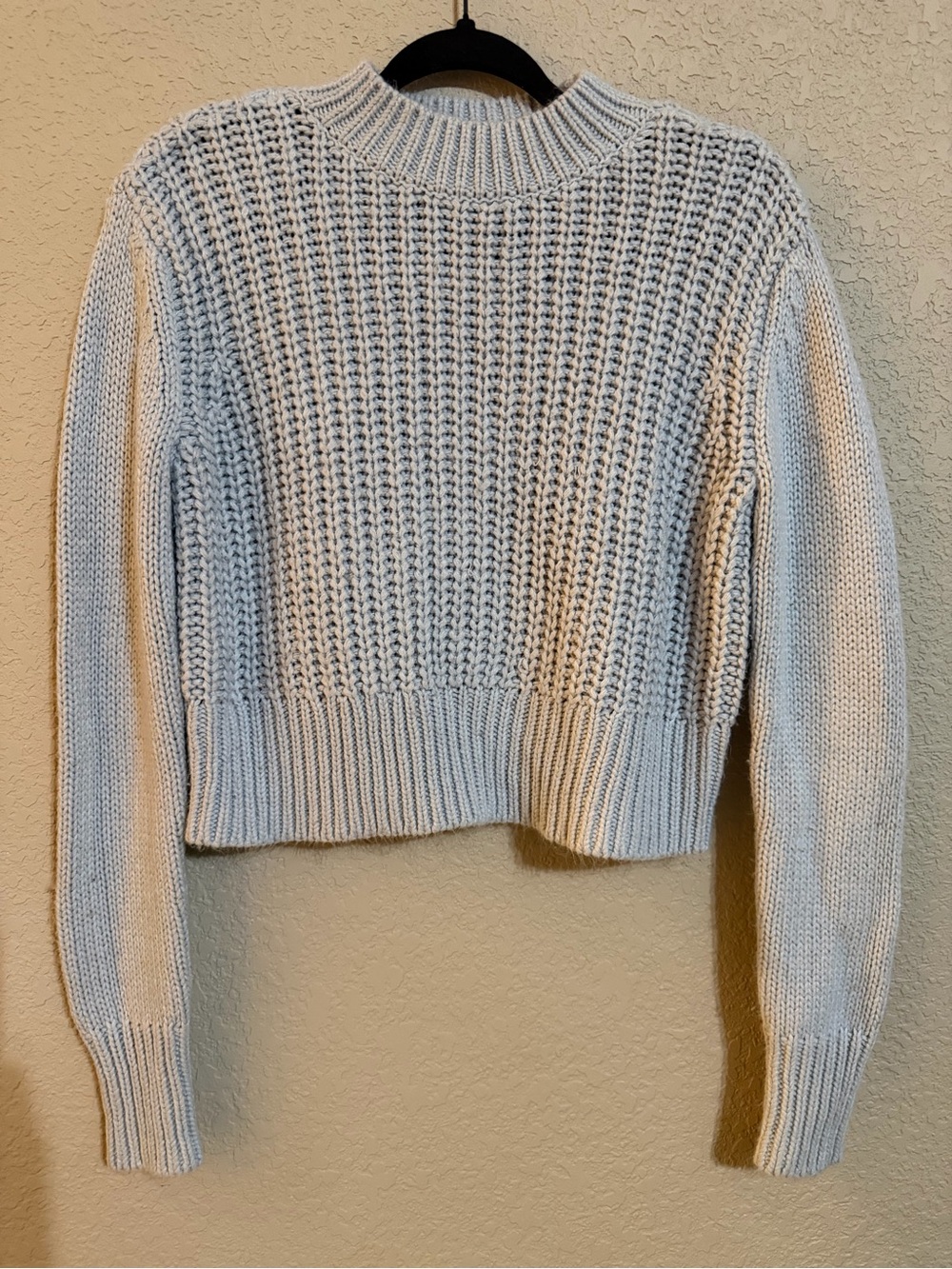 PacSun Women’s Cream Chunky Knit Sweater - Casual Cropped Pullover Size Medium